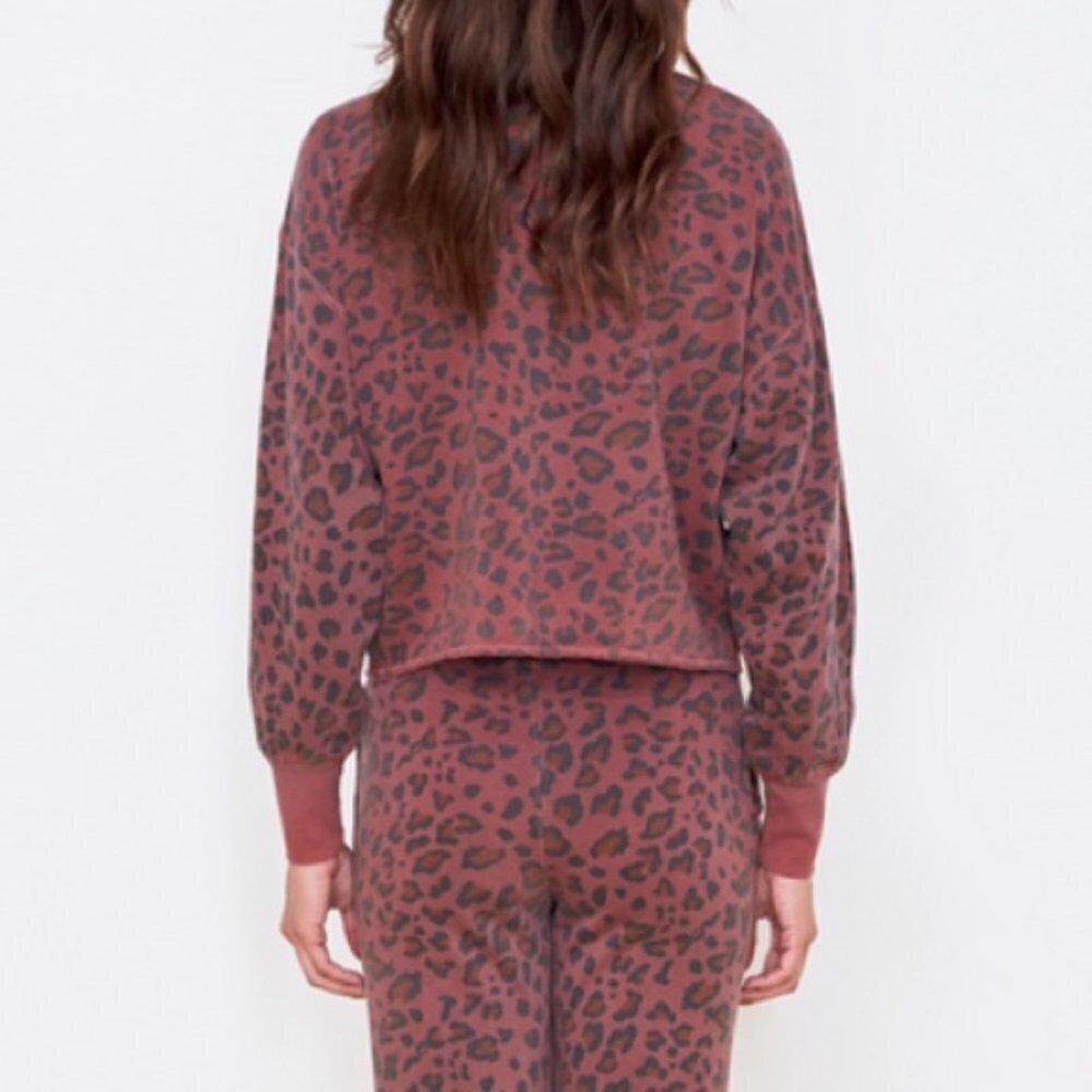 Sundry Leopard Drapey Sweatshirt Maroon - Picture 6 of 15